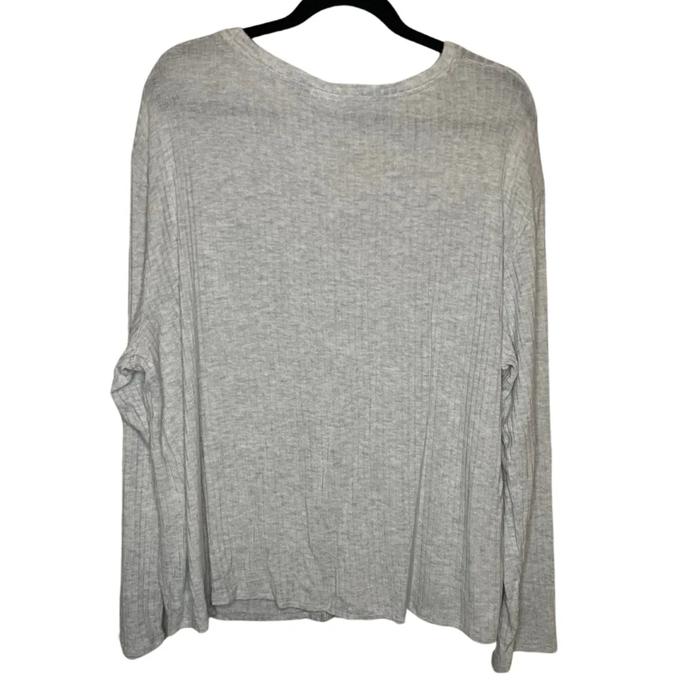 Ava & Viv Long Sleeve V-Neck Button Up Shirt - Picture 2 of 4